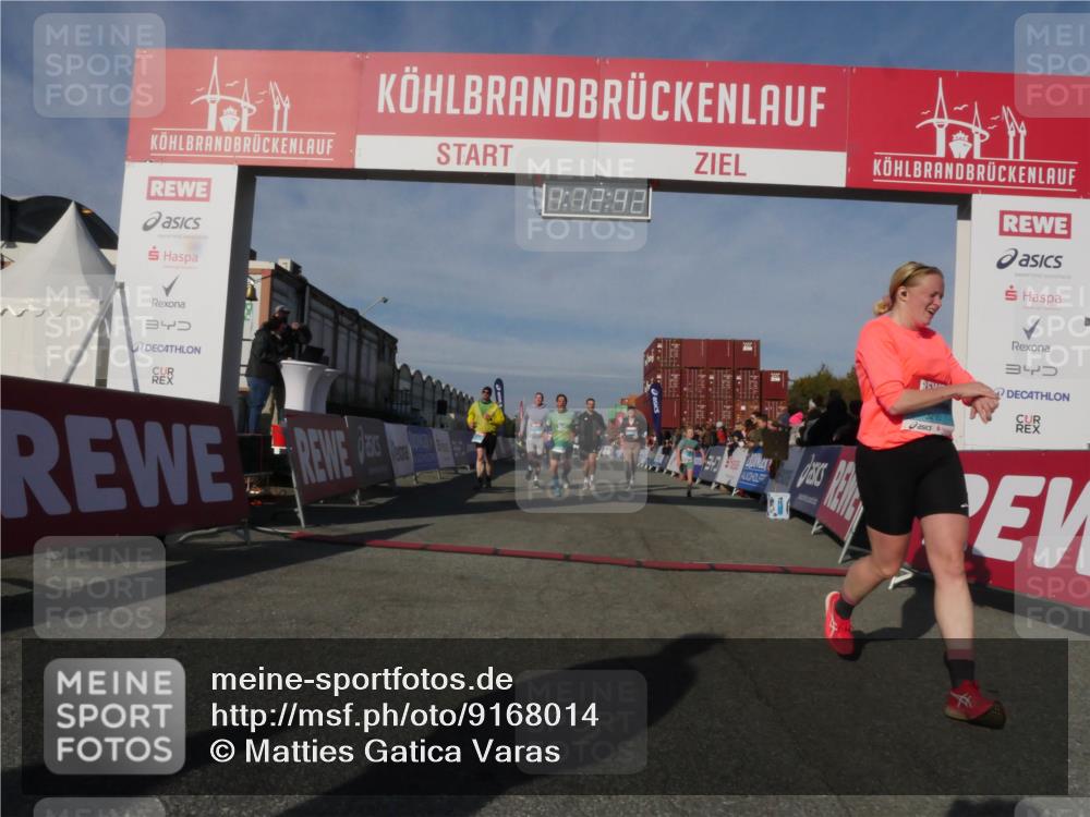 03.10.2025 - Köhlbrandbrückenlauf Matties Gatica Varas http://msf.ph/oto/9168014 03.10.2025 10:12:44 Ziel 1259, 1362, 1487, 1535, 1662, 1806, 1865, 1877, 1909, 1933, 2098, 3315, 3643, 3781 meine-sportfotos.de