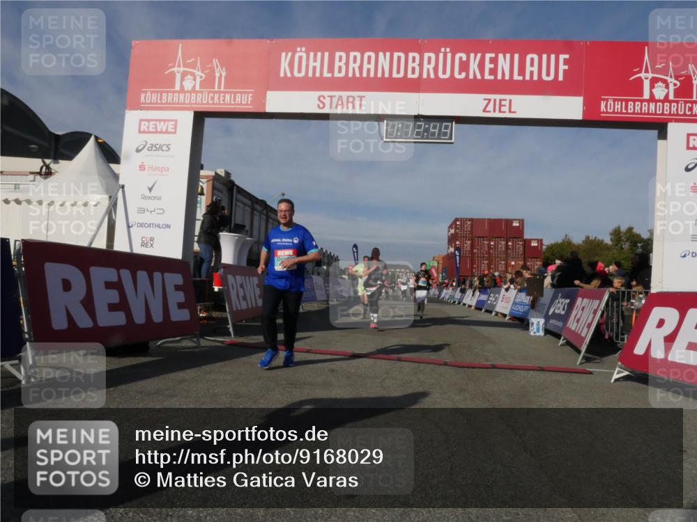 03.10.2025 - Köhlbrandbrückenlauf Matties Gatica Varas http://msf.ph/oto/9168029 03.10.2025 10:12:51 Ziel 1259, 1387, 1392, 1491, 1535, 1865, 1877, 1909, 1933, 2098, 3075, 3643, 3648 meine-sportfotos.de