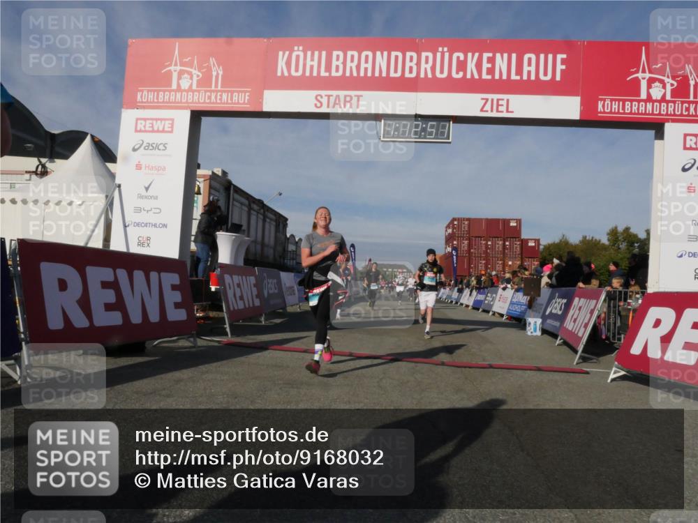 03.10.2025 - Köhlbrandbrückenlauf Matties Gatica Varas http://msf.ph/oto/9168032 03.10.2025 10:12:52 Ziel 1259, 1387, 1392, 1469, 1491, 1535, 1877, 1909, 1933, 2098, 3075, 3643, 3648 meine-sportfotos.de