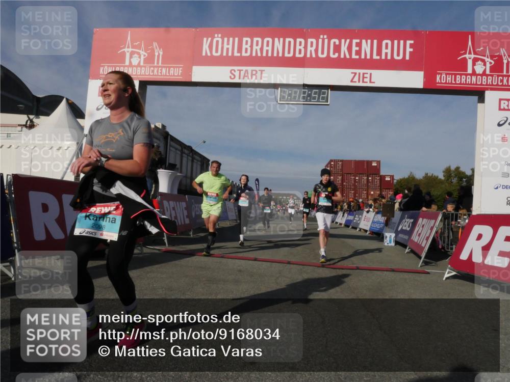 03.10.2025 - Köhlbrandbrückenlauf Matties Gatica Varas http://msf.ph/oto/9168034 03.10.2025 10:12:53 Ziel 1259, 1387, 1392, 1469, 1491, 1535, 1877, 1909, 1933, 3075, 3643, 3648, 3680 meine-sportfotos.de