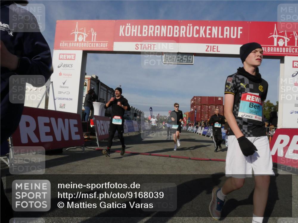 03.10.2025 - Köhlbrandbrückenlauf Matties Gatica Varas http://msf.ph/oto/9168039 03.10.2025 10:12:56 Ziel 1387, 1392, 1469, 1491, 1535, 1632, 1933, 2799, 3075, 3381, 3615, 3648, 3680 meine-sportfotos.de