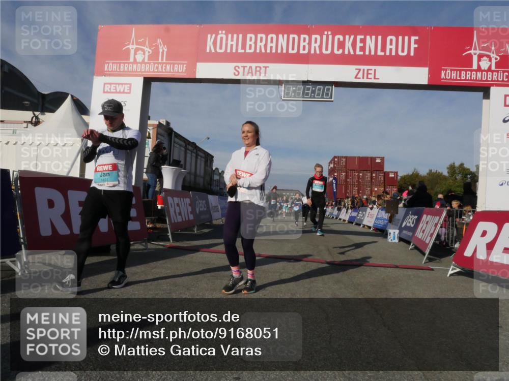 03.10.2025 - Köhlbrandbrückenlauf Matties Gatica Varas http://msf.ph/oto/9168051 03.10.2025 10:13:02 Ziel 1015, 1331, 1469, 1521, 1632, 1685, 2006, 2799, 3075, 3166, 3381, 3395, 3549, 3550, 3615, 3648, 3680, 3723 meine-sportfotos.de