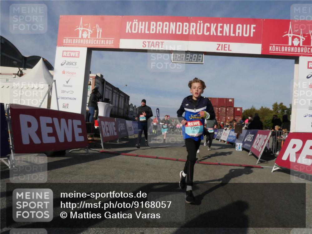 03.10.2025 - Köhlbrandbrückenlauf Matties Gatica Varas http://msf.ph/oto/9168057 03.10.2025 10:13:05 Ziel 1015, 1331, 1470, 1521, 1603, 1632, 1685, 2006, 2686, 2799, 3157, 3166, 3381, 3395, 3549, 3550, 3615, 3680, 3723 meine-sportfotos.de