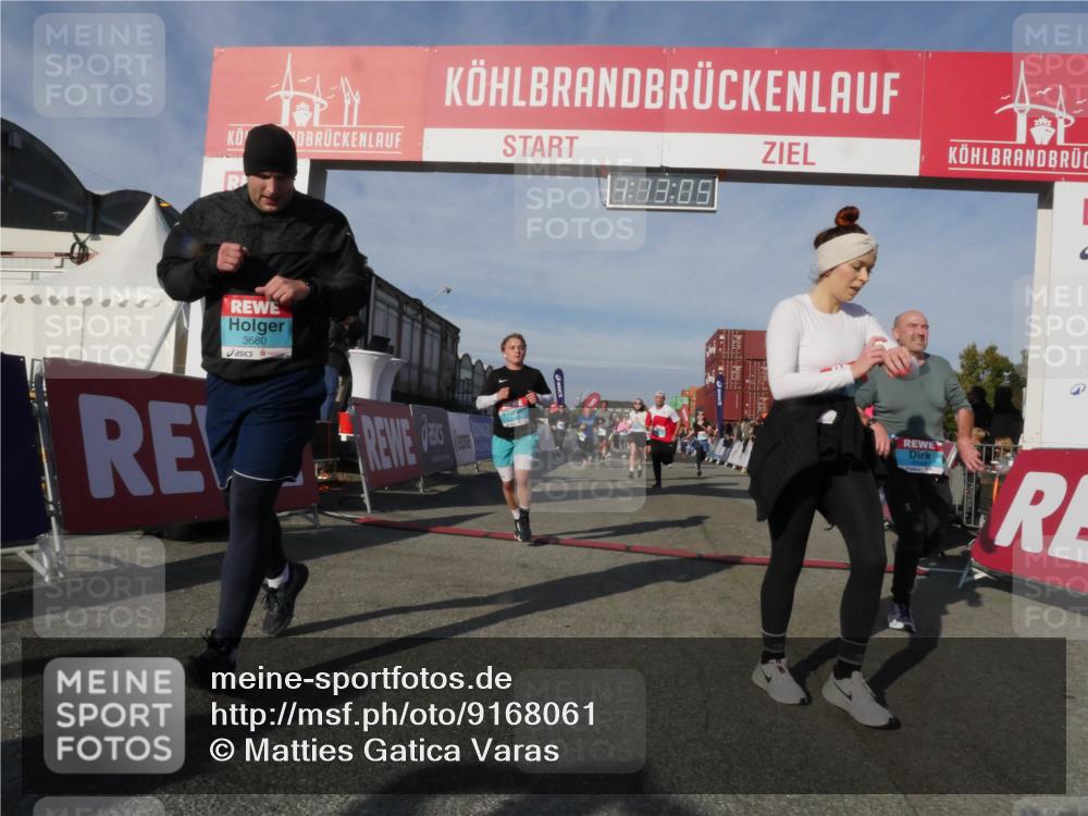 03.10.2025 - Köhlbrandbrückenlauf Matties Gatica Varas http://msf.ph/oto/9168061 03.10.2025 10:13:06 Ziel 1015, 1327, 1331, 1470, 1521, 1603, 1632, 1685, 2006, 2686, 2799, 3157, 3166, 3381, 3395, 3549, 3550, 3615, 3723 meine-sportfotos.de