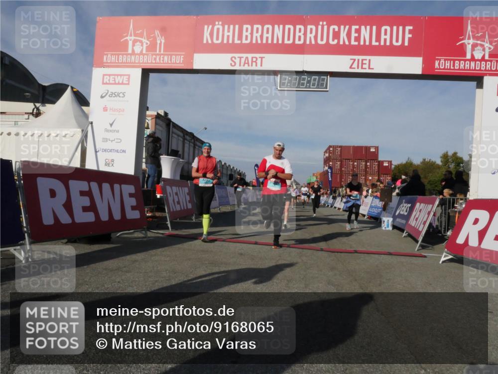 03.10.2025 - Köhlbrandbrückenlauf Matties Gatica Varas http://msf.ph/oto/9168065 03.10.2025 10:13:08 Ziel 1015, 1327, 1331, 1470, 1521, 1603, 1632, 1685, 2006, 2686, 3146, 3157, 3166, 3375, 3395, 3549, 3550, 3615, 3691, 3723 meine-sportfotos.de
