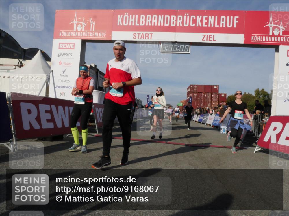 03.10.2025 - Köhlbrandbrückenlauf Matties Gatica Varas http://msf.ph/oto/9168067 03.10.2025 10:13:09 Ziel 1015, 1327, 1331, 1470, 1521, 1603, 1685, 2006, 2686, 3146, 3157, 3166, 3375, 3395, 3549, 3550, 3691, 3723 meine-sportfotos.de