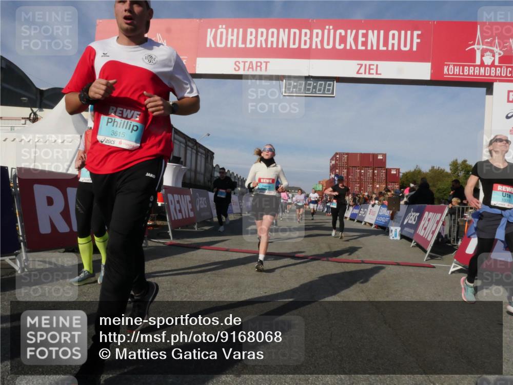 03.10.2025 - Köhlbrandbrückenlauf Matties Gatica Varas http://msf.ph/oto/9168068 03.10.2025 10:13:10 Ziel 1015, 1327, 1470, 1521, 1603, 1685, 2006, 2686, 3146, 3157, 3166, 3375, 3395, 3549, 3550, 3691 meine-sportfotos.de
