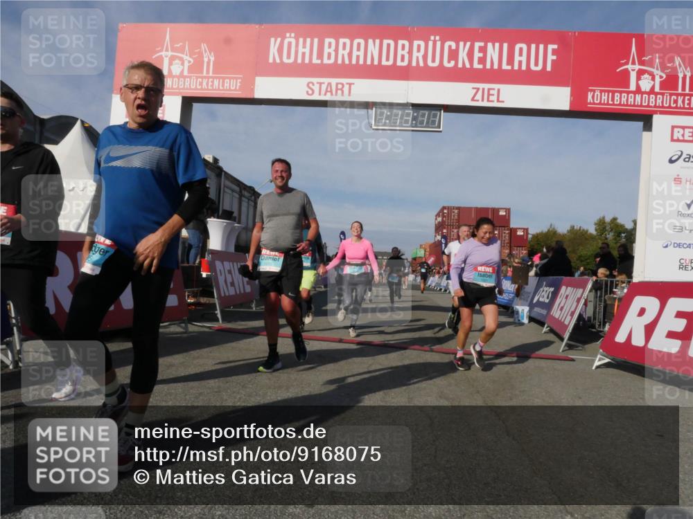 03.10.2025 - Köhlbrandbrückenlauf Matties Gatica Varas http://msf.ph/oto/9168075 03.10.2025 10:13:13 Ziel 1327, 1470, 1521, 1603, 2686, 3146, 3157, 3166, 3186, 3197, 3375, 3549, 3550, 3691, 3798 meine-sportfotos.de