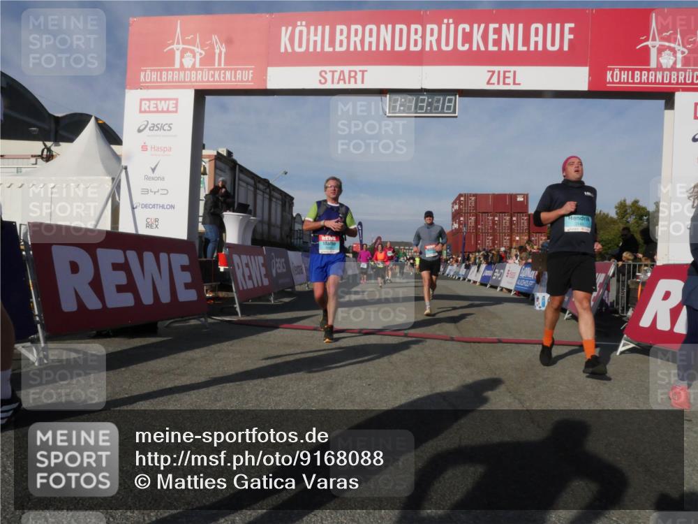 03.10.2025 - Köhlbrandbrückenlauf Matties Gatica Varas http://msf.ph/oto/9168088 03.10.2025 10:13:19 Ziel 1388, 1621, 3146, 3186, 3197, 3375, 3601, 3691, 3798 meine-sportfotos.de