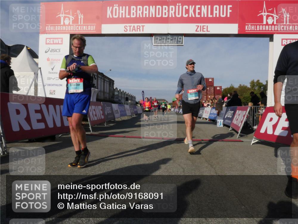 03.10.2025 - Köhlbrandbrückenlauf Matties Gatica Varas http://msf.ph/oto/9168091 03.10.2025 10:13:21 Ziel 1260, 1388, 1621, 2687, 3186, 3197, 3601, 3798 meine-sportfotos.de