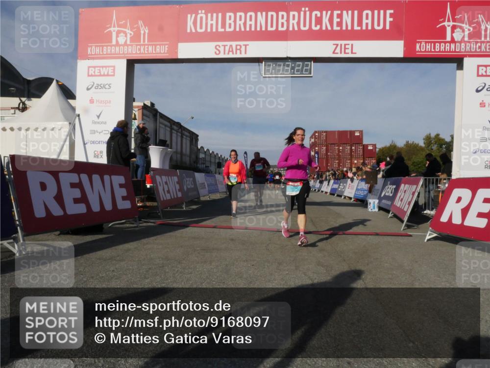 03.10.2025 - Köhlbrandbrückenlauf Matties Gatica Varas http://msf.ph/oto/9168097 03.10.2025 10:13:24 Ziel 1181, 1191, 1227, 1260, 1388, 1621, 2209, 2687, 3186, 3197, 3601 meine-sportfotos.de