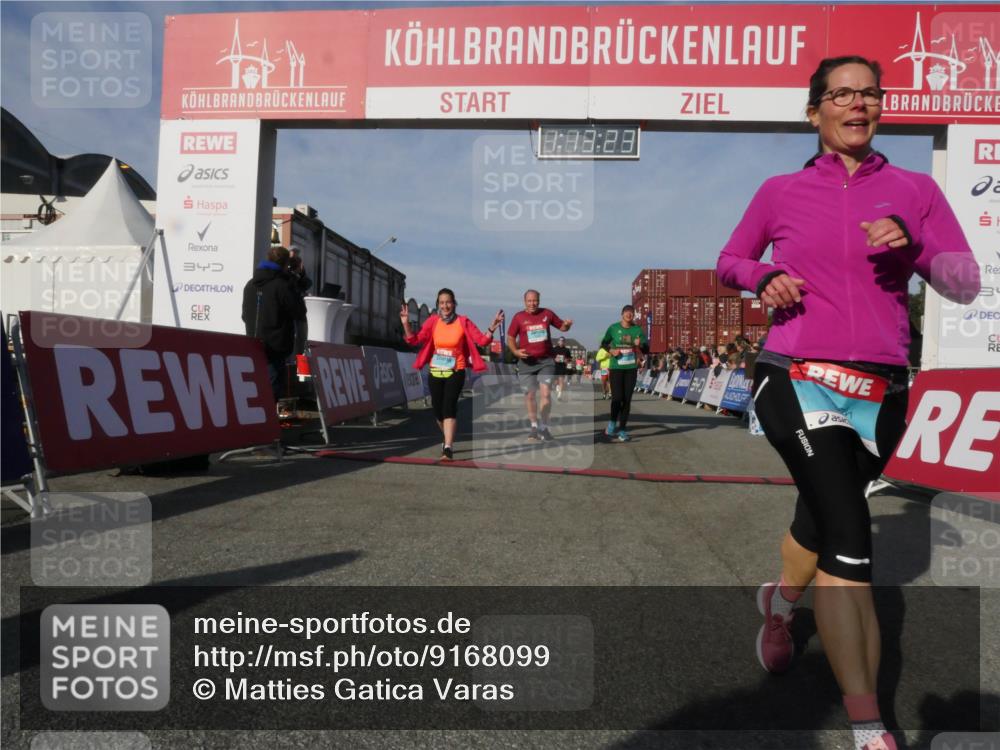 03.10.2025 - Köhlbrandbrückenlauf Matties Gatica Varas http://msf.ph/oto/9168099 03.10.2025 10:13:25 Ziel 1181, 1191, 1227, 1260, 1388, 1621, 2209, 2687, 3186, 3601 meine-sportfotos.de