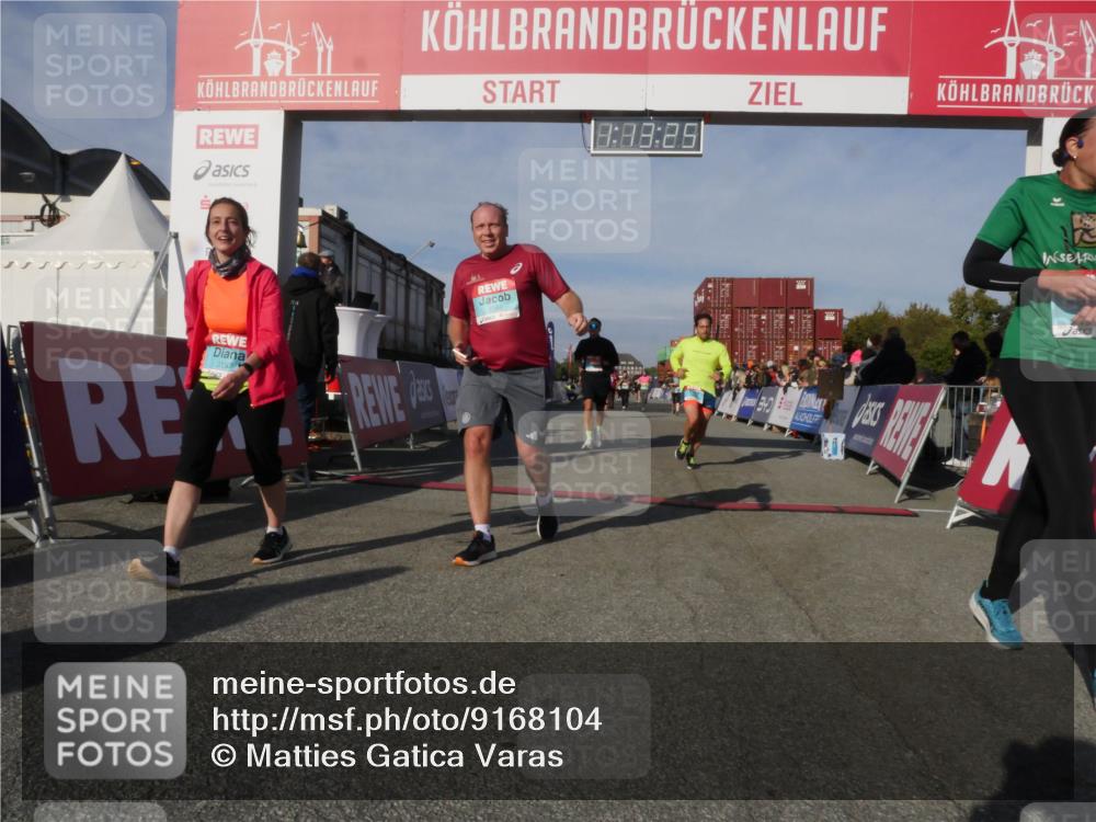 03.10.2025 - Köhlbrandbrückenlauf Matties Gatica Varas http://msf.ph/oto/9168104 03.10.2025 10:13:27 Ziel 1181, 1191, 1227, 1260, 1611, 1621, 2209, 2687, 3473, 3601 meine-sportfotos.de