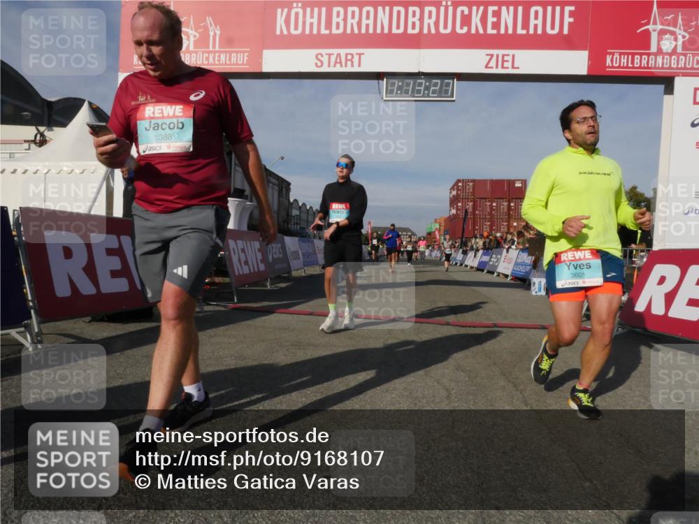 03.10.2025 - Köhlbrandbrückenlauf Matties Gatica Varas http://msf.ph/oto/9168107 03.10.2025 10:13:28 Ziel 1181, 1191, 1227, 1260, 1611, 1621, 2209, 2687, 3371, 3473 meine-sportfotos.de