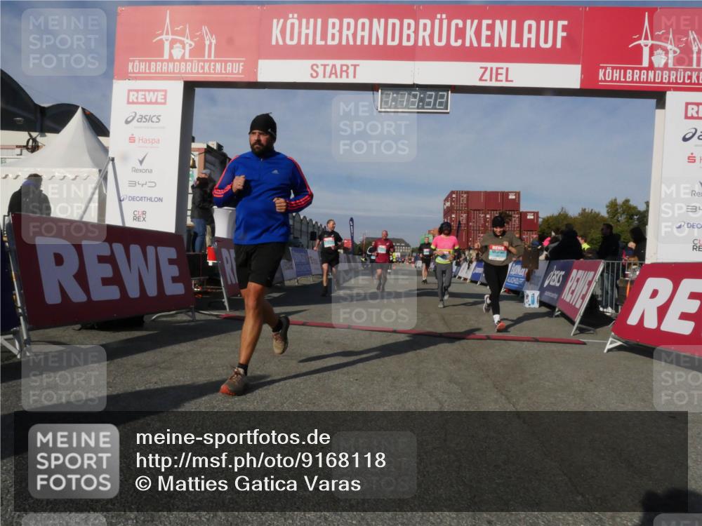 03.10.2025 - Köhlbrandbrückenlauf Matties Gatica Varas http://msf.ph/oto/9168118 03.10.2025 10:13:34 Ziel 1181, 1191, 1227, 1611, 2209, 3371, 3473 meine-sportfotos.de