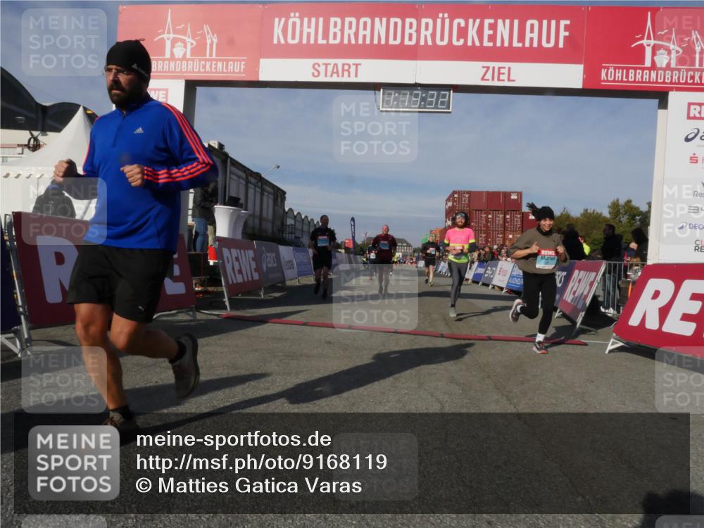 03.10.2025 - Köhlbrandbrückenlauf Matties Gatica Varas http://msf.ph/oto/9168119 03.10.2025 10:13:34 Ziel 1181, 1191, 1227, 1611, 2209, 3371, 3473 meine-sportfotos.de