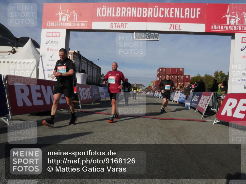 03.10.2025 - Köhlbrandbrückenlauf Matties Gatica Varas http://msf.ph/oto/9168126 03.10.2025 10:13:37 Ziel 1611, 1891, 2110, 3134, 3371, 3473 meine-sportfotos.de