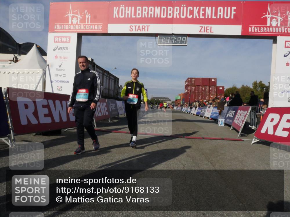 03.10.2025 - Köhlbrandbrückenlauf Matties Gatica Varas http://msf.ph/oto/9168133 03.10.2025 10:13:41 Ziel 1296, 1891, 2110, 2144, 2171, 3134 meine-sportfotos.de