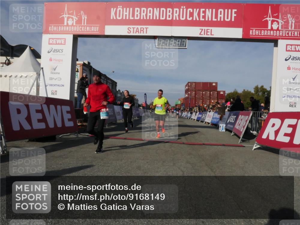 03.10.2025 - Köhlbrandbrückenlauf Matties Gatica Varas http://msf.ph/oto/9168149 03.10.2025 10:13:48 Ziel 1296, 1455, 1642, 1770, 2110, 2126, 2144, 2171, 2246, 3057, 3134 meine-sportfotos.de