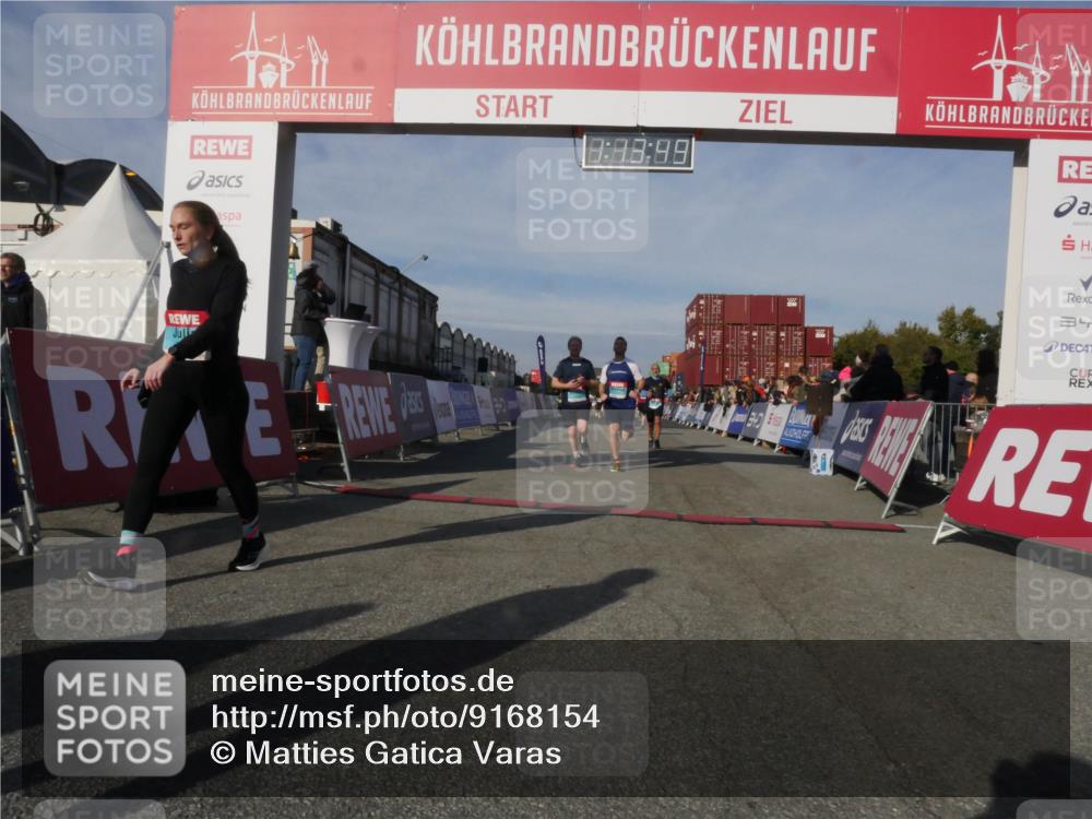 03.10.2025 - Köhlbrandbrückenlauf Matties Gatica Varas http://msf.ph/oto/9168154 03.10.2025 10:13:51 Ziel 1267, 1296, 1455, 1627, 1642, 1770, 2126, 2144, 2171, 2246, 3028, 3057, 3244, 3392 meine-sportfotos.de