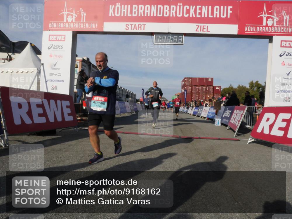 03.10.2025 - Köhlbrandbrückenlauf Matties Gatica Varas http://msf.ph/oto/9168162 03.10.2025 10:13:55 Ziel 1267, 1272, 1455, 1515, 1627, 1642, 1770, 1848, 2093, 2126, 2246, 3028, 3057, 3244, 3392 meine-sportfotos.de