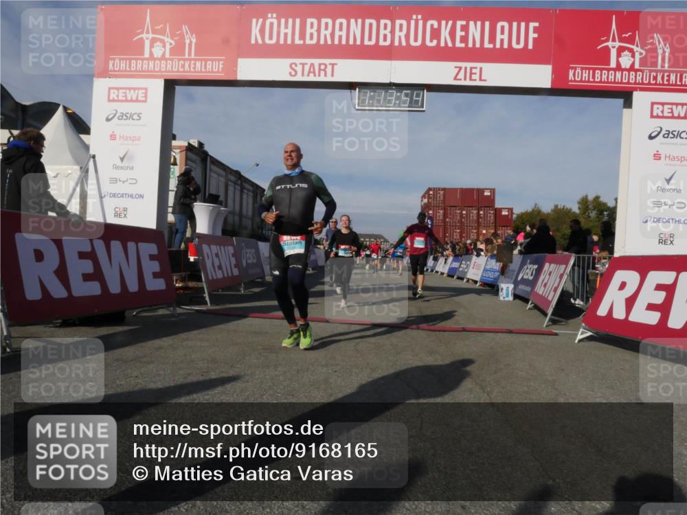 03.10.2025 - Köhlbrandbrückenlauf Matties Gatica Varas http://msf.ph/oto/9168165 03.10.2025 10:13:56 Ziel 1169, 1267, 1272, 1455, 1515, 1627, 1642, 1738, 1770, 1848, 2054, 2093, 2246, 3028, 3057, 3126, 3244, 3392 meine-sportfotos.de