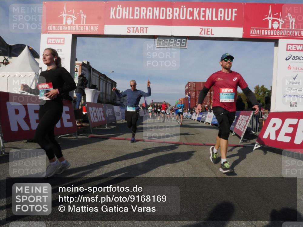 03.10.2025 - Köhlbrandbrückenlauf Matties Gatica Varas http://msf.ph/oto/9168169 03.10.2025 10:13:58 Ziel 1169, 1267, 1272, 1455, 1515, 1627, 1642, 1738, 1848, 2054, 2093, 3028, 3126, 3244, 3392 meine-sportfotos.de