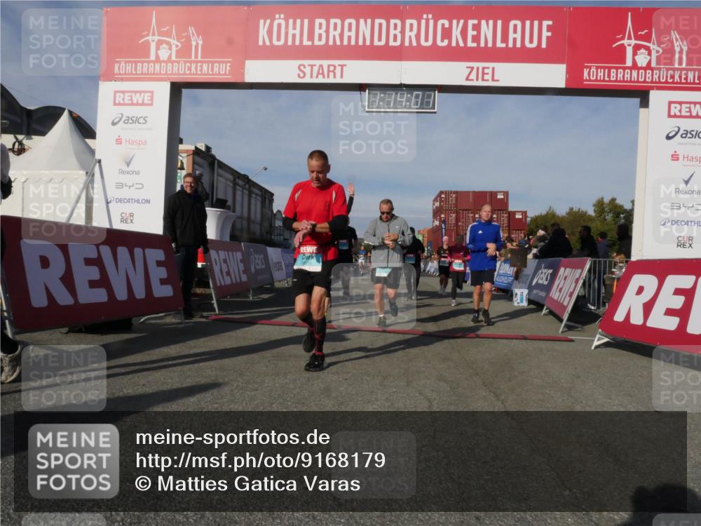 03.10.2025 - Köhlbrandbrückenlauf Matties Gatica Varas http://msf.ph/oto/9168179 03.10.2025 10:14:03 Ziel 1169, 1267, 1272, 1460, 1514, 1515, 1627, 1738, 1848, 2054, 2093, 2122, 3126, 3244, 3372, 3392, 3724, 3735, 3761 meine-sportfotos.de