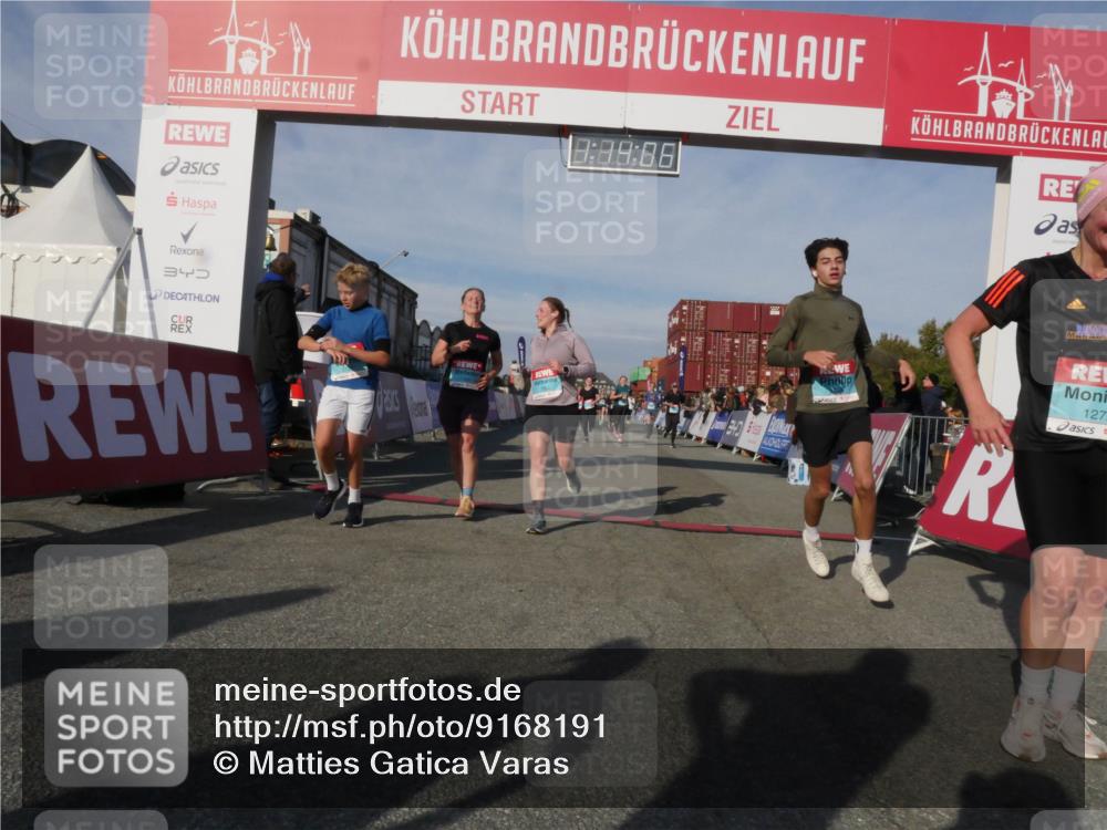 03.10.2025 - Köhlbrandbrückenlauf Matties Gatica Varas http://msf.ph/oto/9168191 03.10.2025 10:14:08 Ziel 1169, 1431, 1460, 1514, 1604, 1738, 1947, 2054, 2122, 2276, 3060, 3062, 3126, 3372, 3469, 3724, 3735, 3761, 3793 meine-sportfotos.de