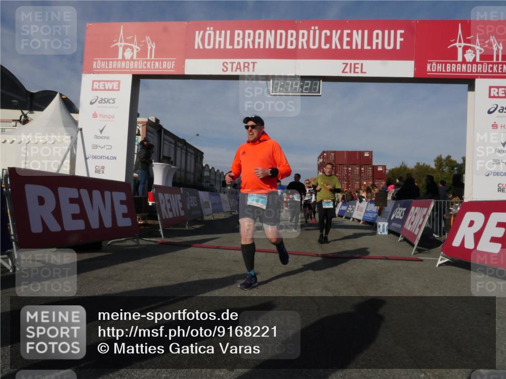 03.10.2025 - Köhlbrandbrückenlauf Matties Gatica Varas http://msf.ph/oto/9168221 03.10.2025 10:14:23 Ziel 1456, 1510, 1588, 1665, 1714, 1782, 1843, 1892, 1925, 2345, 2699, 2749, 3168, 3326, 3540, 3644, 3665, 3666 meine-sportfotos.de