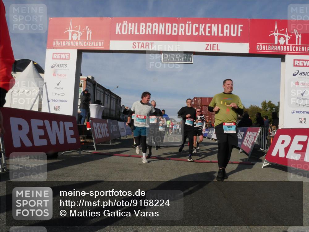 03.10.2025 - Köhlbrandbrückenlauf Matties Gatica Varas http://msf.ph/oto/9168224 03.10.2025 10:14:25 Ziel 1456, 1510, 1588, 1714, 1843, 1892, 1925, 2345, 2699, 2749, 3168, 3326, 3540, 3644, 3665, 3666 meine-sportfotos.de