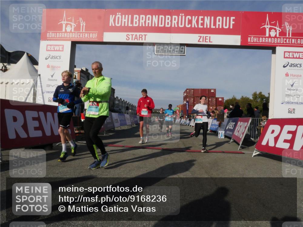03.10.2025 - Köhlbrandbrückenlauf Matties Gatica Varas http://msf.ph/oto/9168236 03.10.2025 10:14:30 Ziel 1456, 1735, 1925, 2749, 3168, 3326, 3665, 3666 meine-sportfotos.de