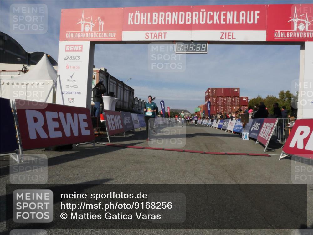 03.10.2025 - Köhlbrandbrückenlauf Matties Gatica Varas http://msf.ph/oto/9168256 03.10.2025 10:14:40 Ziel 1305, 1735, 1820, 2230, 2747, 2938, 2951, 2986, 3461, 3645, 3843 meine-sportfotos.de