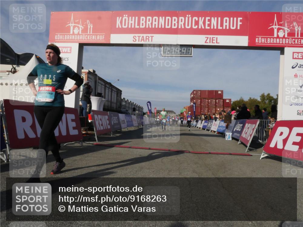 03.10.2025 - Köhlbrandbrückenlauf Matties Gatica Varas http://msf.ph/oto/9168263 03.10.2025 10:14:43 Ziel 1305, 1598, 1820, 2230, 2747, 2938, 2951, 2986, 3461, 3645, 3744, 3843 meine-sportfotos.de