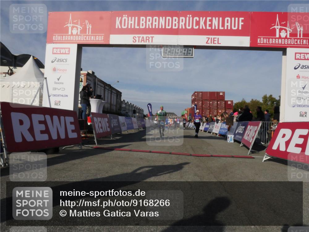 03.10.2025 - Köhlbrandbrückenlauf Matties Gatica Varas http://msf.ph/oto/9168266 03.10.2025 10:14:45 Ziel 1305, 1598, 1820, 2230, 2747, 2938, 2951, 2986, 3461, 3645, 3744, 3843 meine-sportfotos.de