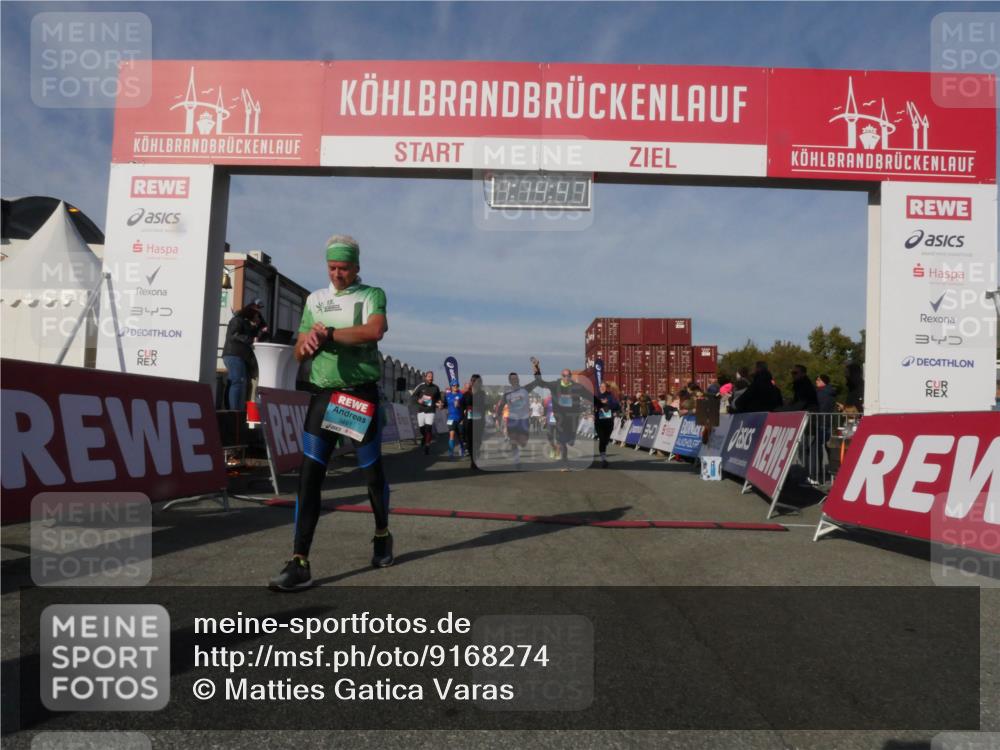 03.10.2025 - Köhlbrandbrückenlauf Matties Gatica Varas http://msf.ph/oto/9168274 03.10.2025 10:14:49 Ziel 1305, 1427, 1598, 1633, 1711, 1820, 2230, 2747, 2832, 2834, 2837, 2938, 2951, 3499, 3500, 3645, 3744, 3843 meine-sportfotos.de