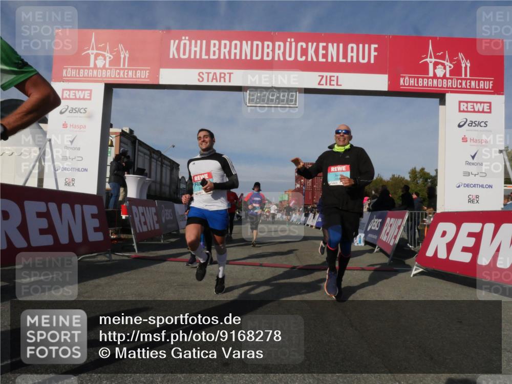 03.10.2025 - Köhlbrandbrückenlauf Matties Gatica Varas http://msf.ph/oto/9168278 03.10.2025 10:14:50 Ziel 1305, 1427, 1598, 1633, 1711, 1820, 2230, 2747, 2832, 2834, 2837, 2938, 2951, 3499, 3500, 3645, 3744, 3843 meine-sportfotos.de