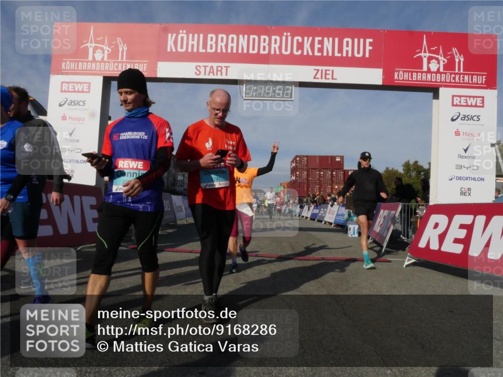 03.10.2025 - Köhlbrandbrückenlauf Matties Gatica Varas http://msf.ph/oto/9168286 03.10.2025 10:14:54 Ziel 1220, 1427, 1633, 1655, 1674, 1711, 2812, 2832, 2834, 2837, 3499, 3500, 3699, 3744 meine-sportfotos.de