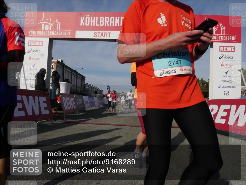 03.10.2025 - Köhlbrandbrückenlauf Matties Gatica Varas http://msf.ph/oto/9168289 03.10.2025 10:14:56 Ziel 1220, 1427, 1633, 1655, 1674, 1711, 2812, 2832, 2834, 2837, 3499, 3500, 3699 meine-sportfotos.de