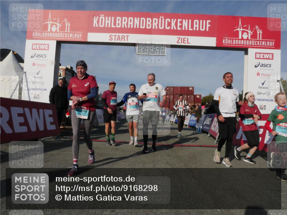 03.10.2025 - Köhlbrandbrückenlauf Matties Gatica Varas http://msf.ph/oto/9168298 03.10.2025 10:15:00 Ziel 1220, 1427, 1655, 1674, 1711, 1813, 1852, 2044, 2206, 2207, 2812, 3144, 3699, 3750 meine-sportfotos.de