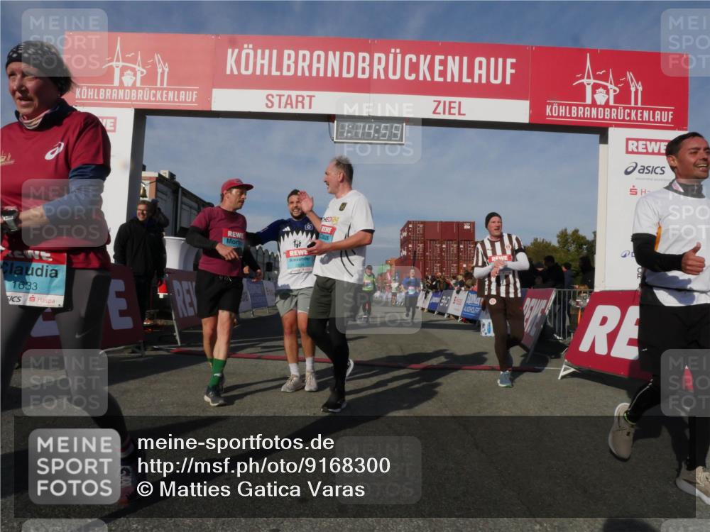 03.10.2025 - Köhlbrandbrückenlauf Matties Gatica Varas http://msf.ph/oto/9168300 03.10.2025 10:15:01 Ziel 1220, 1655, 1674, 1711, 1813, 1852, 2044, 2206, 2207, 2812, 3144, 3169, 3699, 3750 meine-sportfotos.de