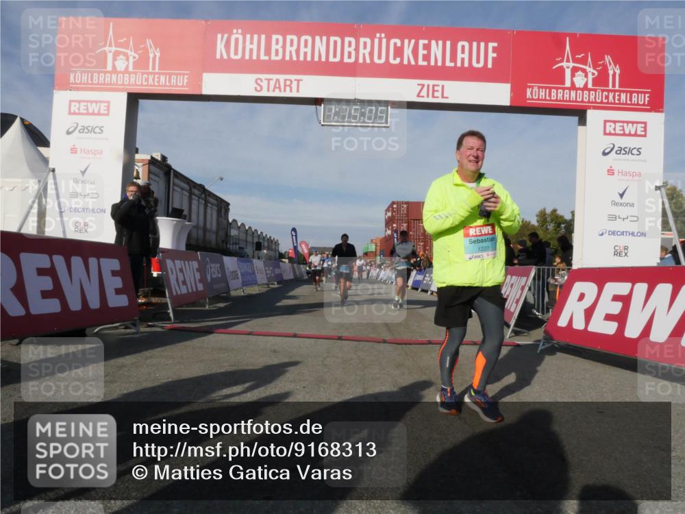 03.10.2025 - Köhlbrandbrückenlauf Matties Gatica Varas http://msf.ph/oto/9168313 03.10.2025 10:15:07 Ziel 1193, 1195, 1480, 1551, 1797, 1813, 1852, 2044, 2206, 2207, 3037, 3144, 3169, 3206, 3207, 3214, 3348, 3750 meine-sportfotos.de