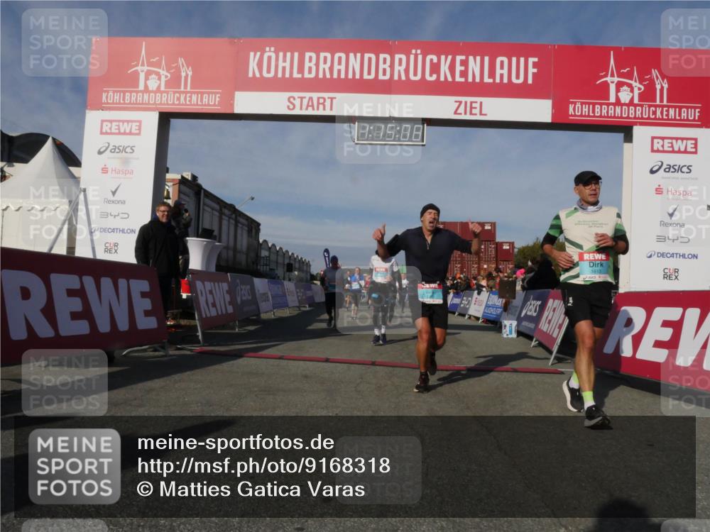 03.10.2025 - Köhlbrandbrückenlauf Matties Gatica Varas http://msf.ph/oto/9168318 03.10.2025 10:15:10 Ziel 1193, 1195, 1480, 1551, 1785, 1797, 1852, 2044, 2147, 2206, 2207, 2707, 3037, 3144, 3169, 3206, 3207, 3214, 3229, 3339, 3348, 3470, 3471, 3668 meine-sportfotos.de
