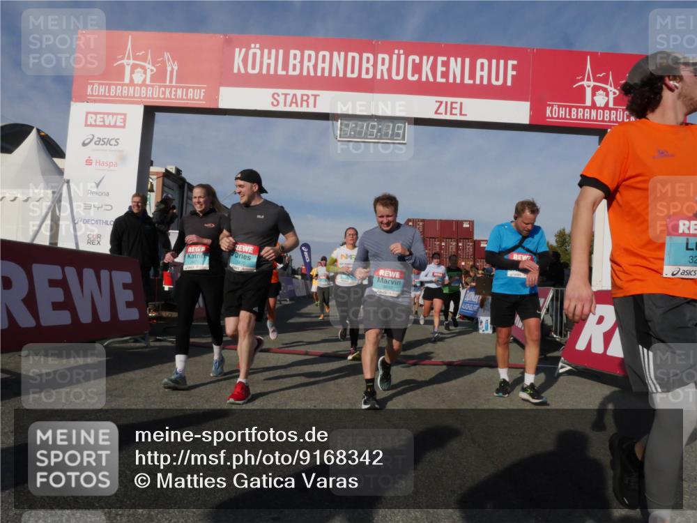 03.10.2025 - Köhlbrandbrückenlauf Matties Gatica Varas http://msf.ph/oto/9168342 03.10.2025 10:15:21 Ziel 1324, 1523, 1691, 1693, 1754, 1761, 1773, 1785, 1922, 2046, 2147, 2707, 3339, 3515, 3668, 3792 meine-sportfotos.de