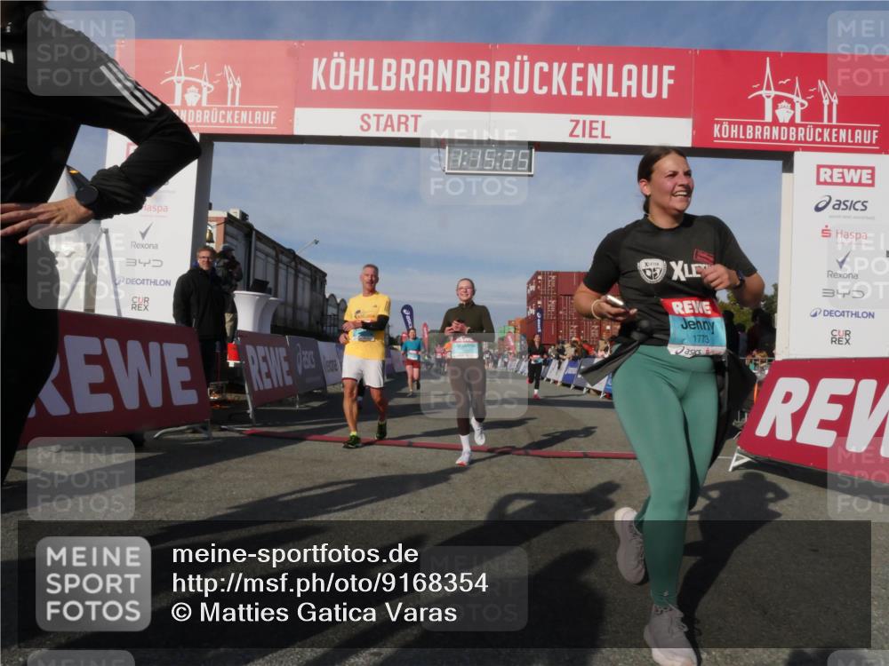 03.10.2025 - Köhlbrandbrückenlauf Matties Gatica Varas http://msf.ph/oto/9168354 03.10.2025 10:15:27 Ziel 1390, 1637, 1666, 1691, 1754, 1903, 1905, 2017, 2046, 2719, 2953, 3482, 3515, 3596, 3792 meine-sportfotos.de
