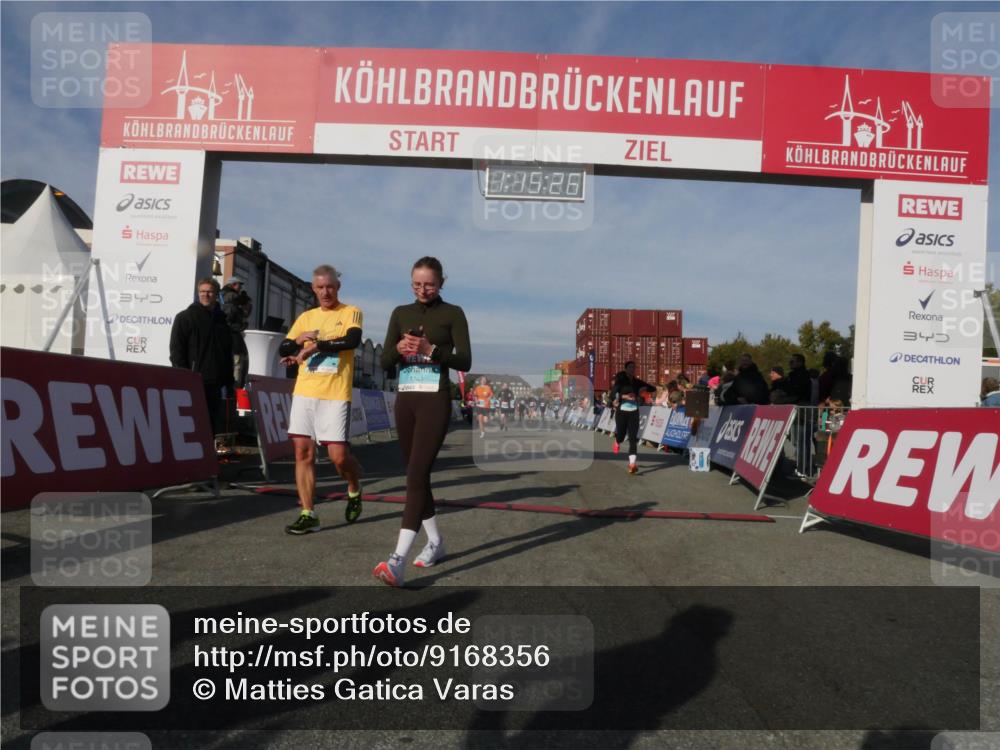 03.10.2025 - Köhlbrandbrückenlauf Matties Gatica Varas http://msf.ph/oto/9168356 03.10.2025 10:15:28 Ziel 1337, 1390, 1637, 1666, 1691, 1754, 1779, 1903, 1905, 2017, 2046, 2079, 2719, 2953, 3482, 3515, 3596, 3792 meine-sportfotos.de
