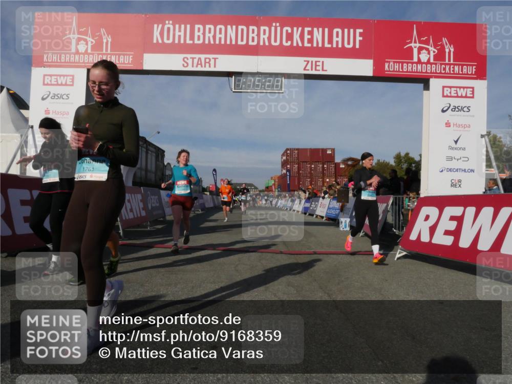 03.10.2025 - Köhlbrandbrückenlauf Matties Gatica Varas http://msf.ph/oto/9168359 03.10.2025 10:15:29 Ziel 1337, 1390, 1637, 1666, 1691, 1754, 1779, 1903, 1905, 2017, 2046, 2079, 2719, 2953, 3482, 3515, 3596, 3773 meine-sportfotos.de