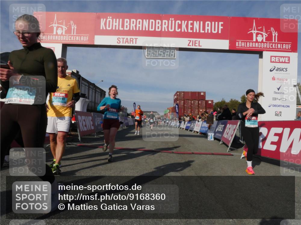 03.10.2025 - Köhlbrandbrückenlauf Matties Gatica Varas http://msf.ph/oto/9168360 03.10.2025 10:15:30 Ziel 1337, 1390, 1637, 1666, 1691, 1779, 1903, 1905, 2017, 2079, 2719, 2953, 3482, 3515, 3596, 3773 meine-sportfotos.de