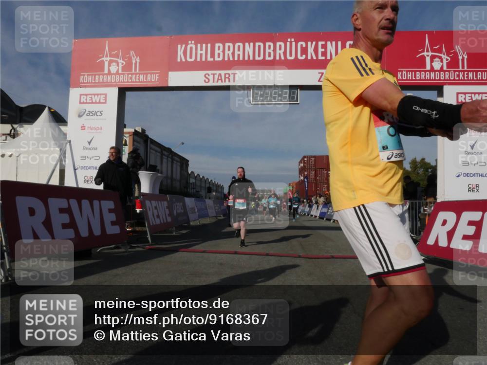 03.10.2025 - Köhlbrandbrückenlauf Matties Gatica Varas http://msf.ph/oto/9168367 03.10.2025 10:15:33 Ziel 1337, 1390, 1637, 1666, 1779, 1903, 1905, 2017, 2079, 2368, 2454, 2719, 2953, 3482, 3515, 3596, 3773, 3788 meine-sportfotos.de