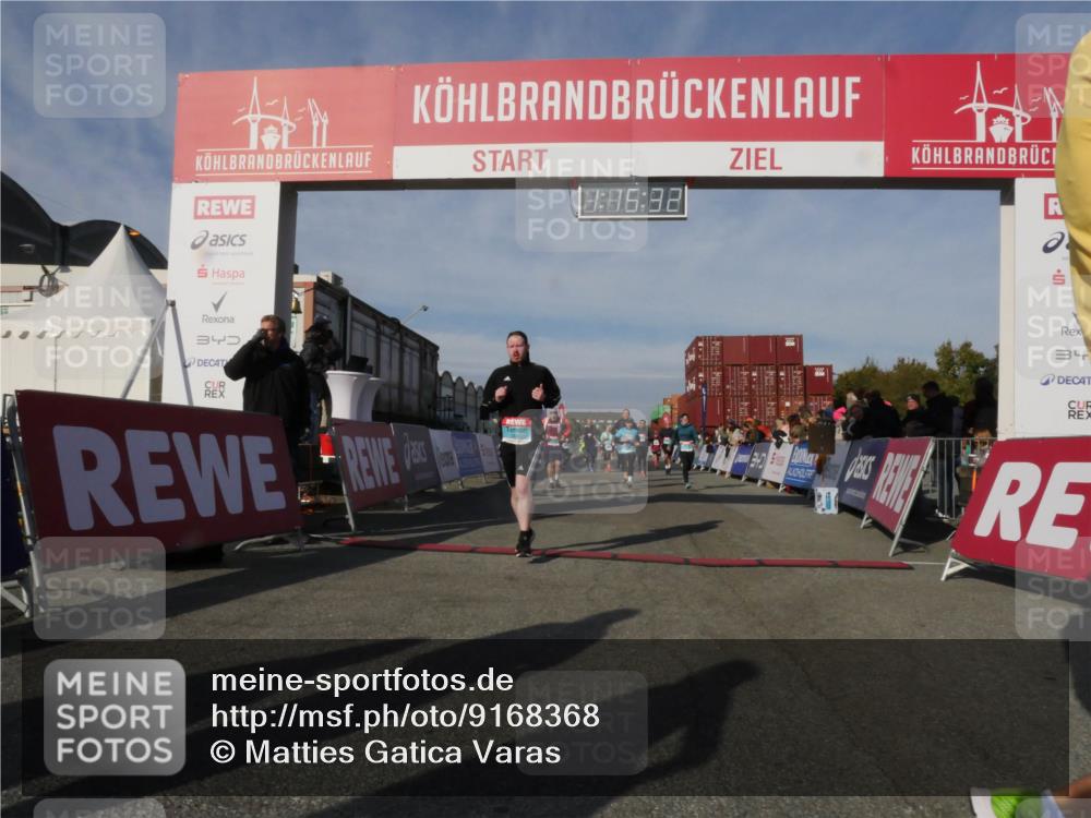 03.10.2025 - Köhlbrandbrückenlauf Matties Gatica Varas http://msf.ph/oto/9168368 03.10.2025 10:15:34 Ziel 1228, 1337, 1390, 1637, 1666, 1779, 1903, 1905, 2017, 2079, 2368, 2454, 2719, 2953, 3482, 3596, 3773, 3788 meine-sportfotos.de